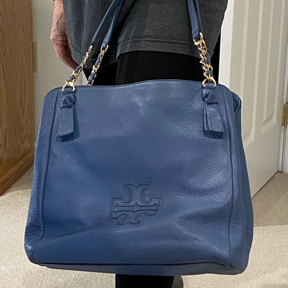 Tory Birch wedgewood blue handbag. used once.